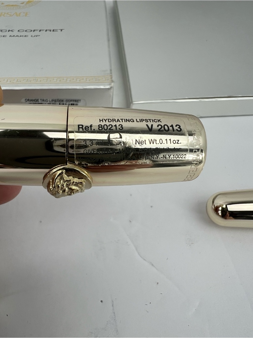 VERSACE TRÍO VINTAGE LIPSTICKS COFFRET SET WITH MEDUSA LOGO, IN GOLD COLOR - Picture 5 of 14